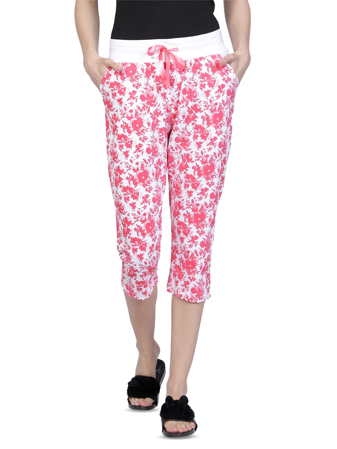 

CLUB A9 Printed Cotton Capris, White