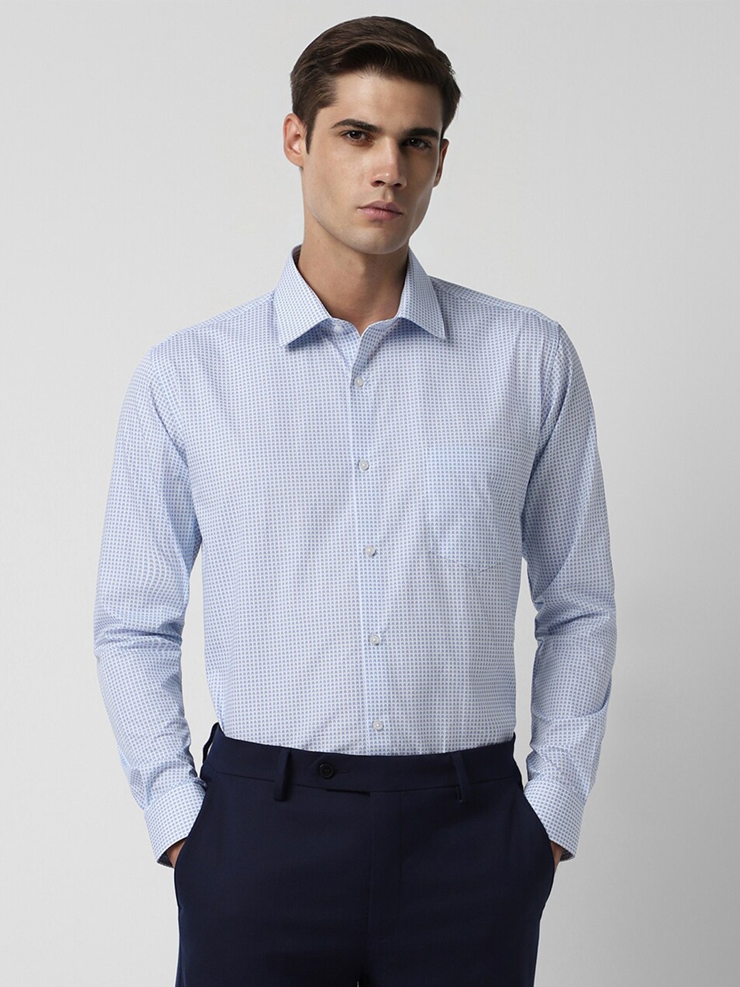 

Van Heusen Opaque Checked Pure Cotton Formal Shirt, Blue