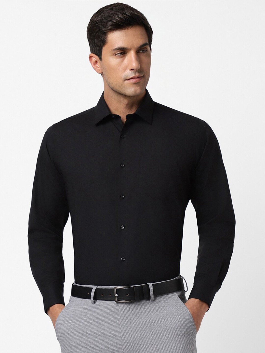 

Van Heusen Spread Collar Long Sleeves Formal Shirt, Black