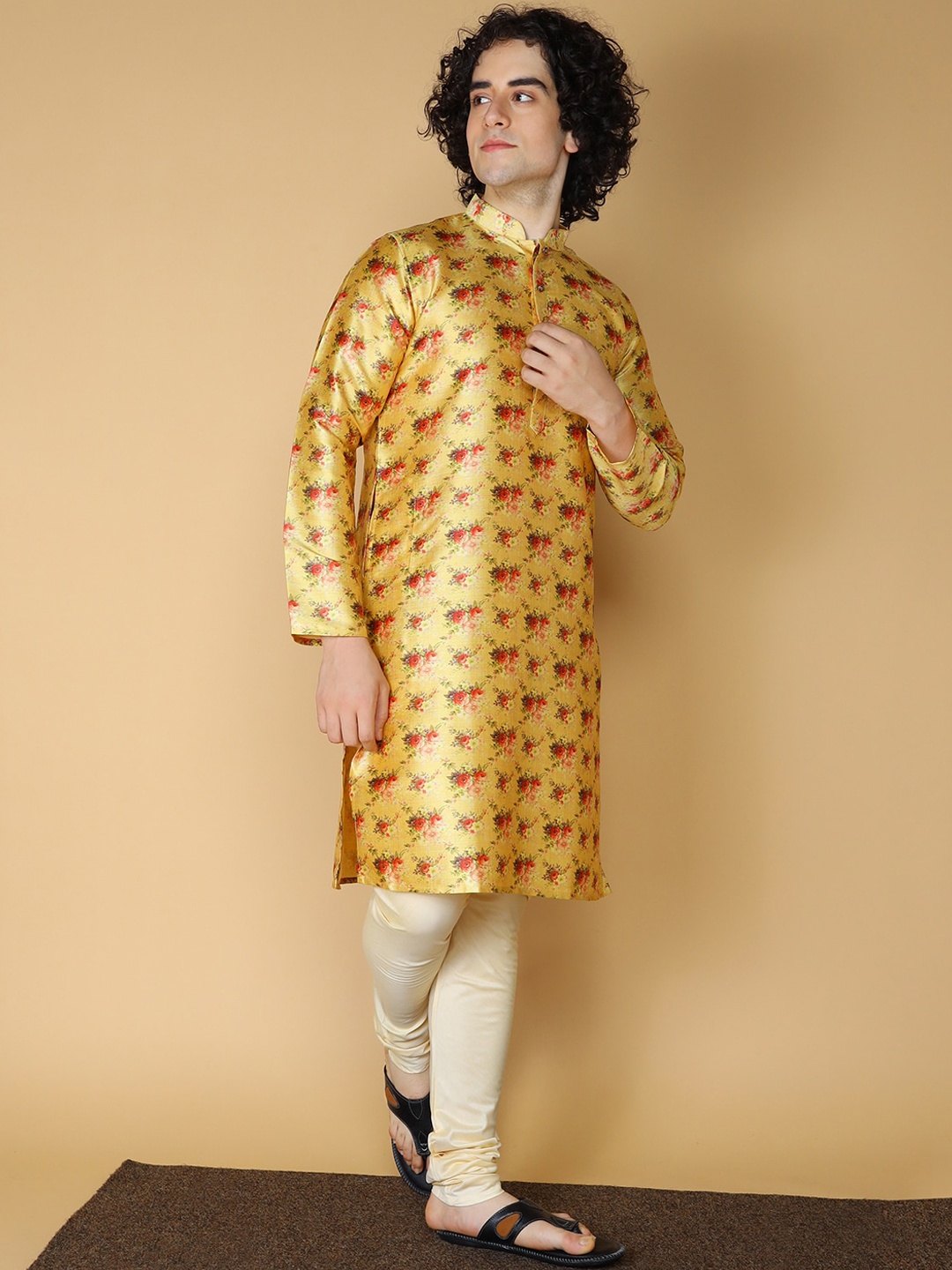 

Sultan The King Of Kurta Floral Woven Design Regular Kurta with Pyjamas, Yellow