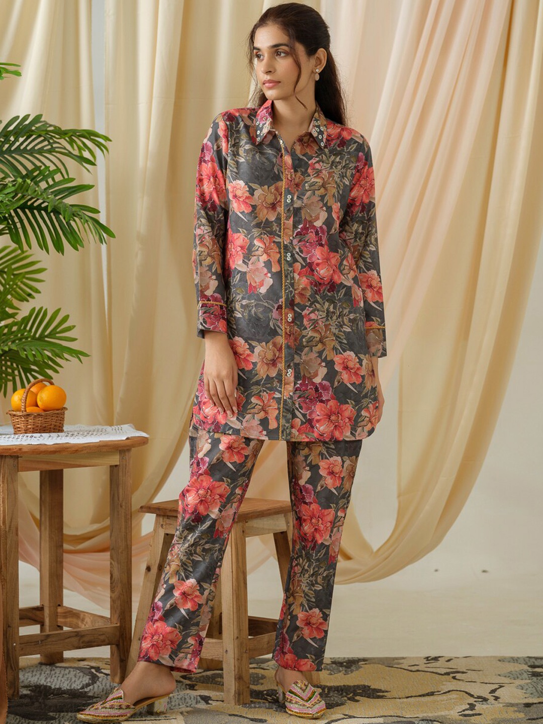 

Ishin Printed Shirt Collar Linen Tunic With Trousers, Teal