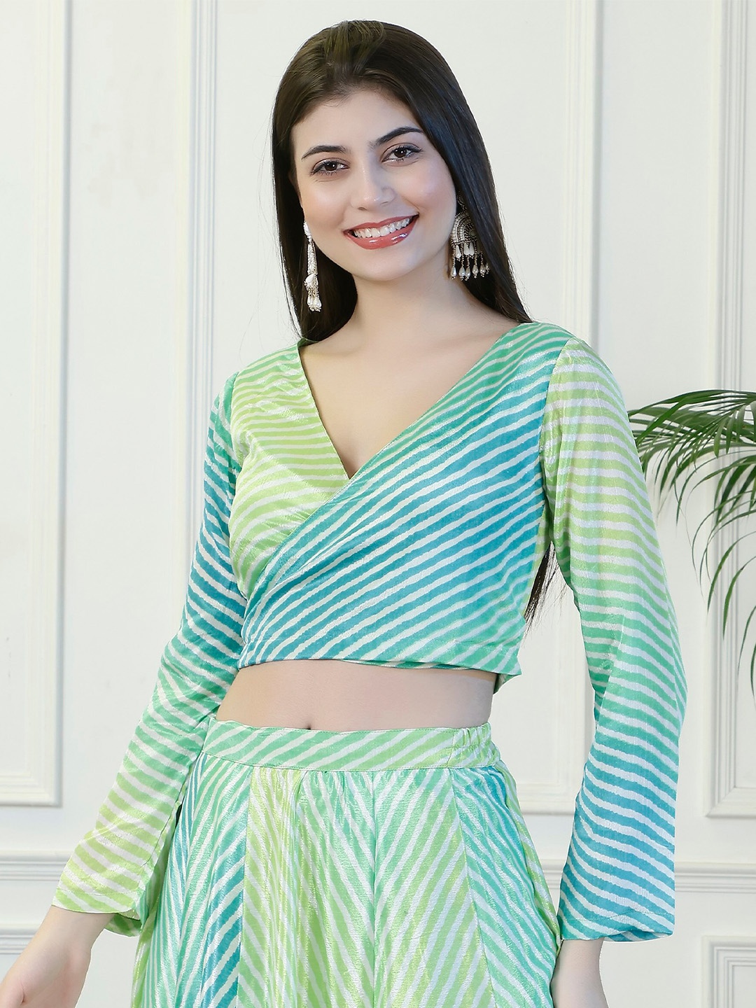 

NEUDIS Floral Print Wrap Crop Top, Green