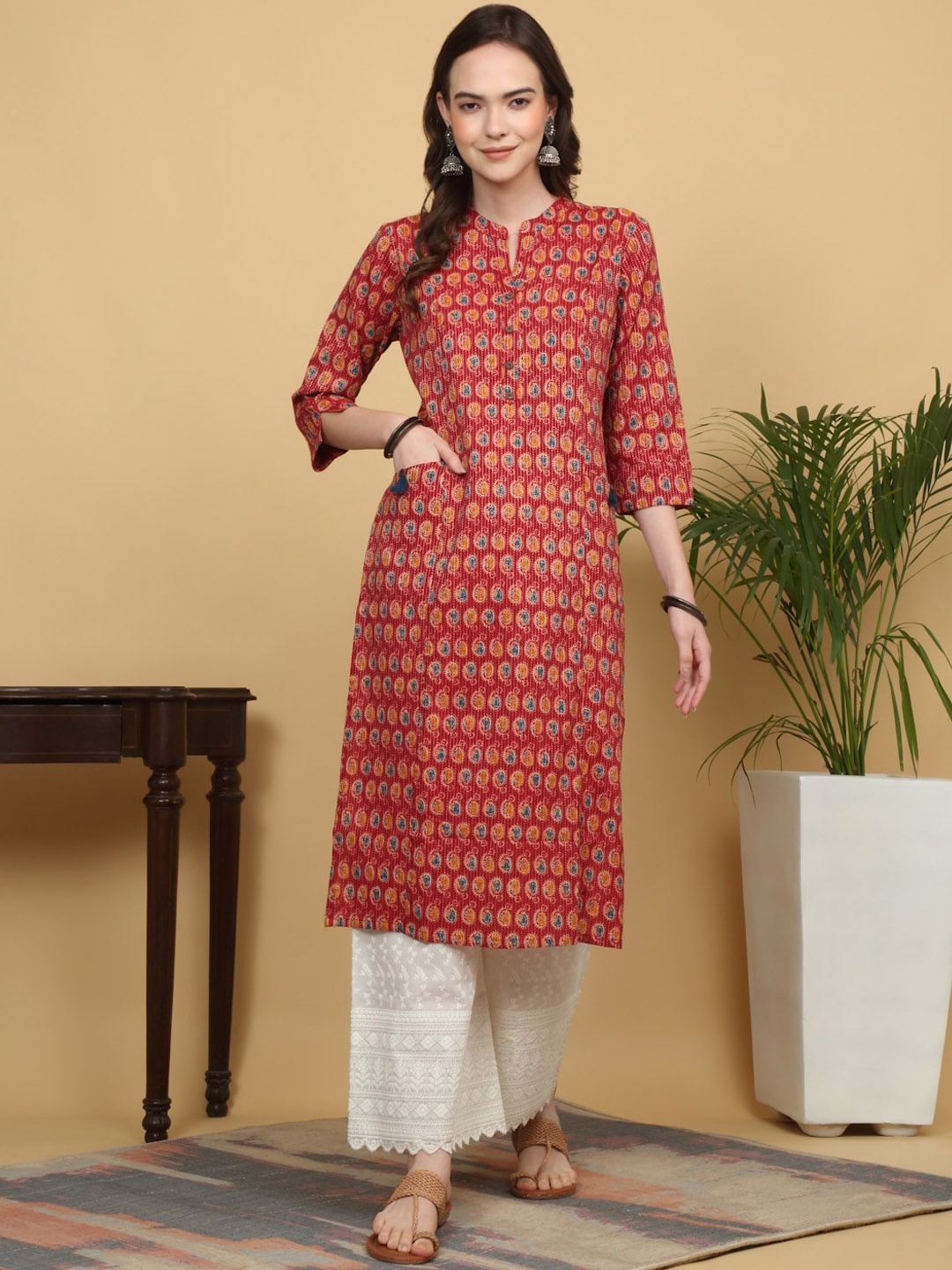 

KALINI Ethnic Motifs Printed Mandarin Collar Cotton Straight Kurta, Maroon