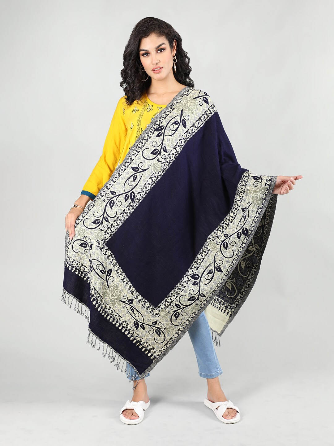 

HANG N HOLD Floral Printed Shawl, Purple