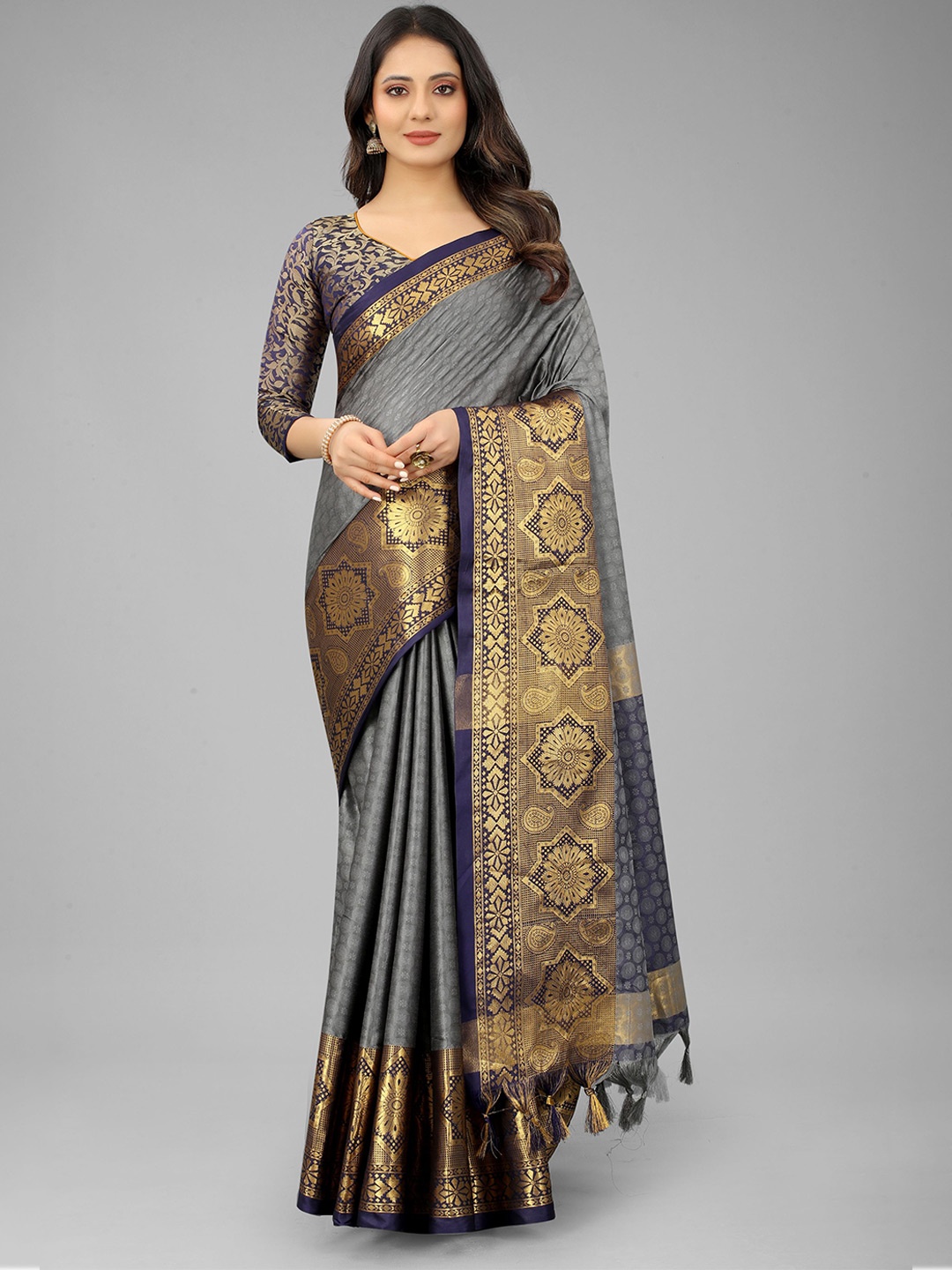 

DWINI Ethnic Motifs Woven Design Silk Cotton Zari Dharmavaram Saree, Grey