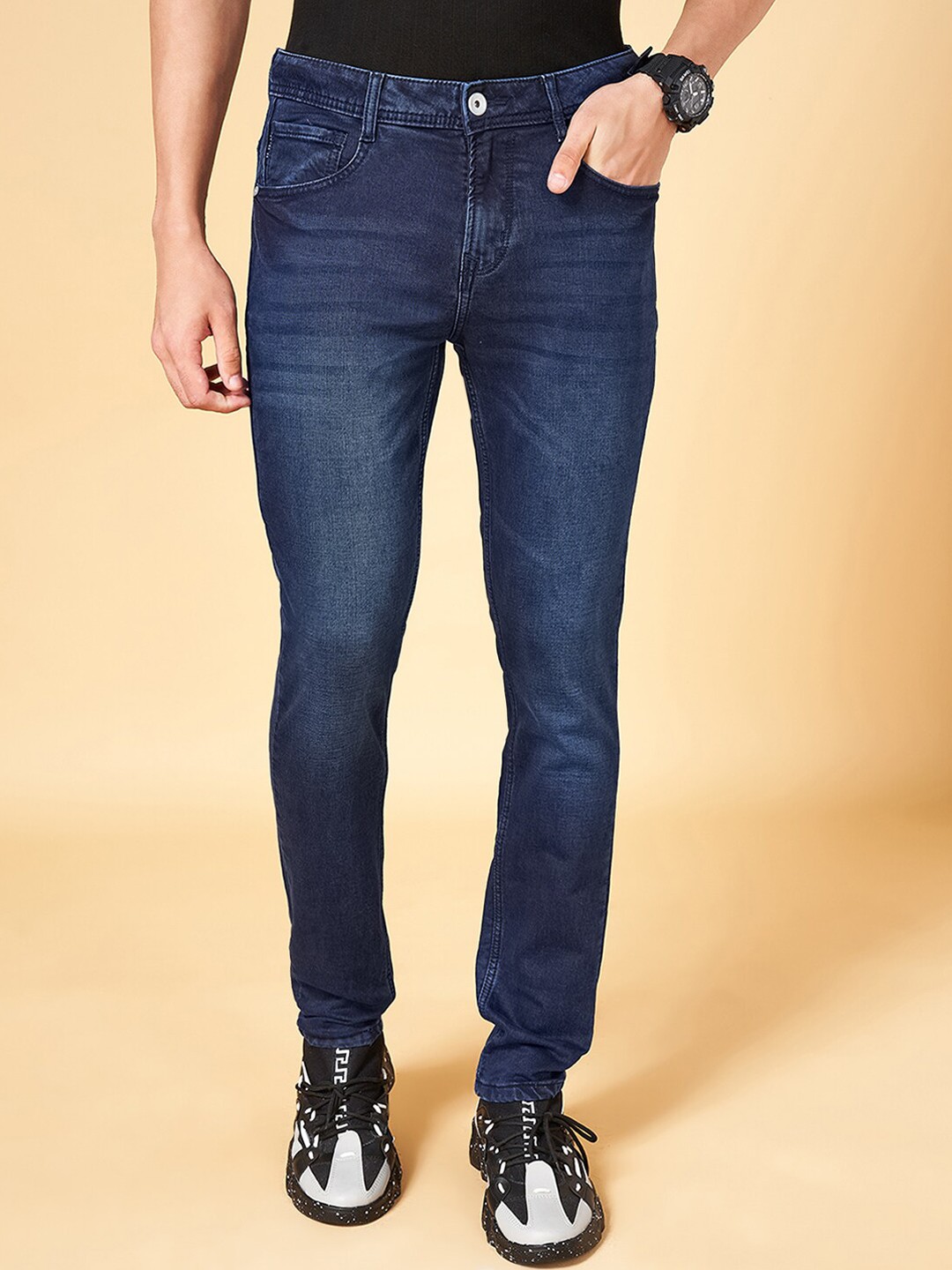 

SF JEANS by Pantaloons Men Skinny Fit Whiskers & Chevrons Light Fade Cotton Jeans, Blue