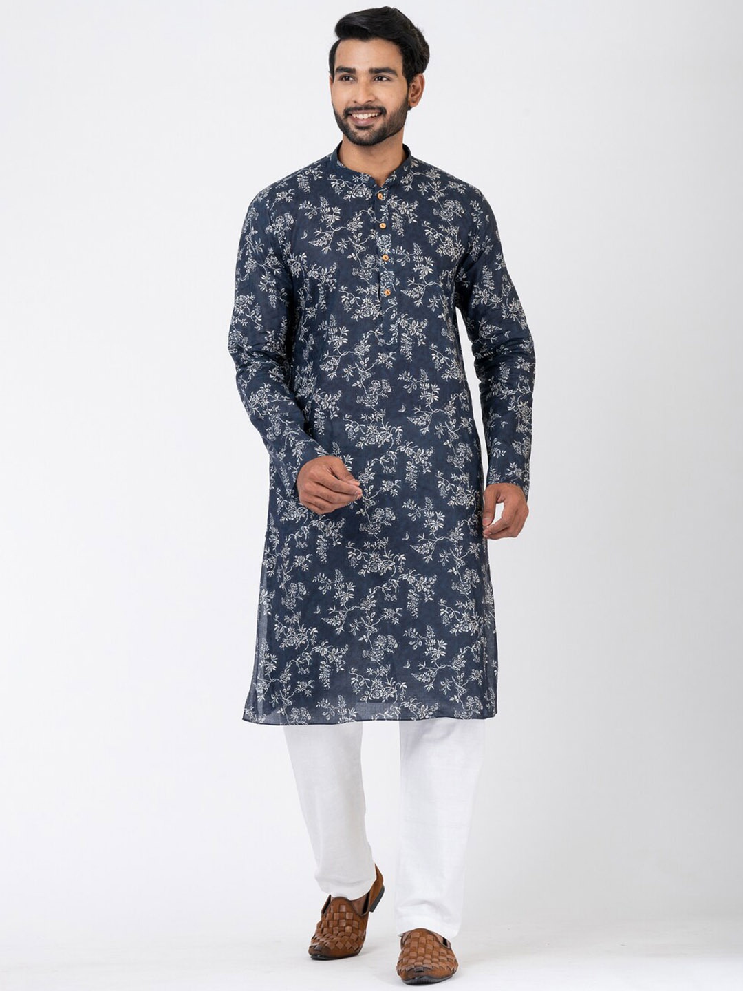 

HU - Handcrafted Uniquely Floral Printed Mandarin Collar Pure Cotton Straight Kurta, Navy blue