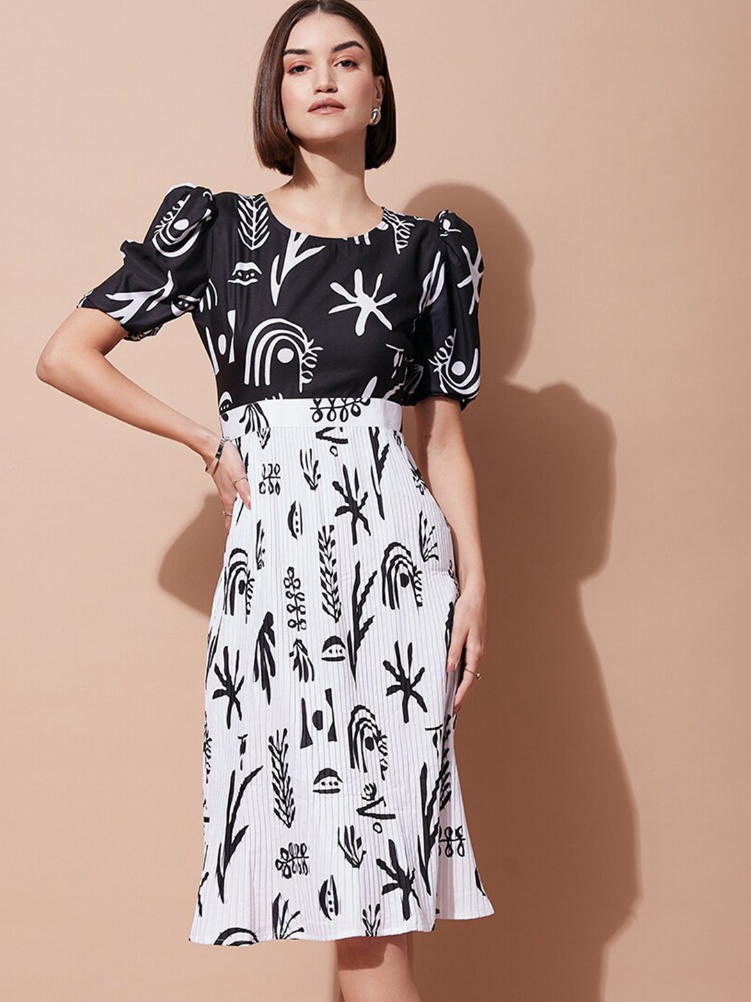 

DressBerry Floral Printed Puff Sleeves Gathered Detail Flared Fit & Flare Midi Dress, White