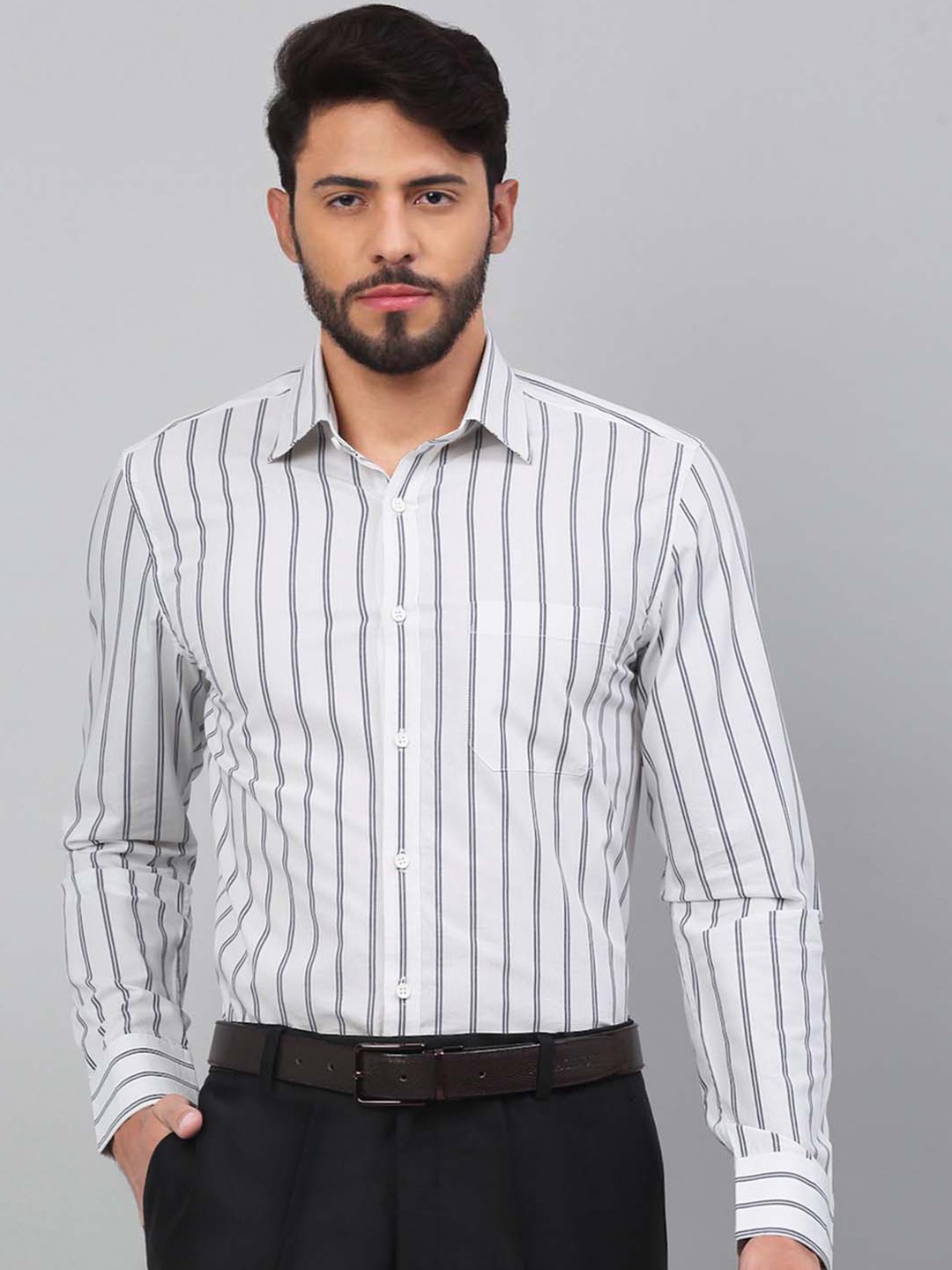 

LOUIS STITCH Men White Comfort Opaque Striped Formal Shirt