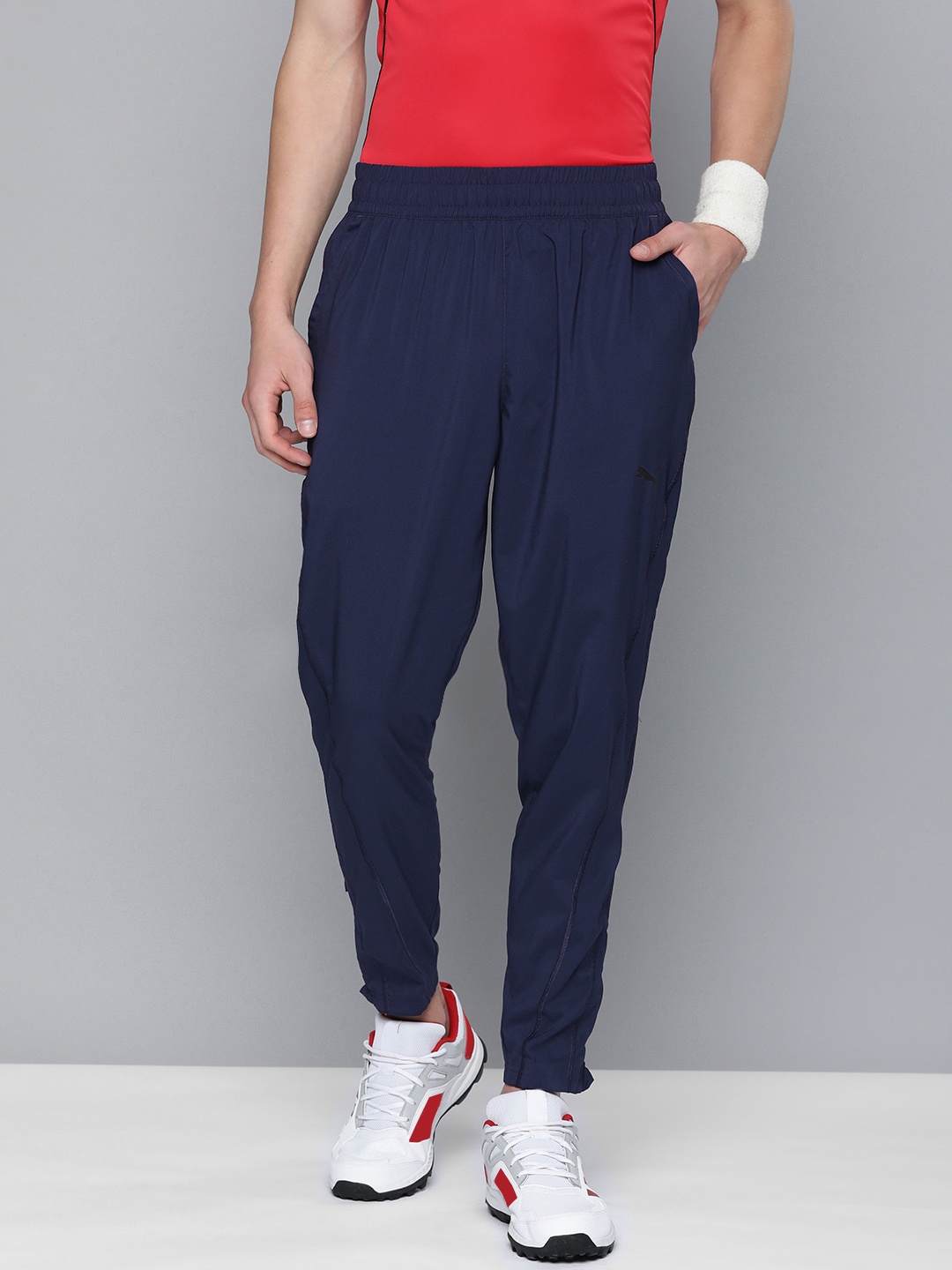 

Puma Men Tapered Fit Woven Training Trackpants, Navy blue