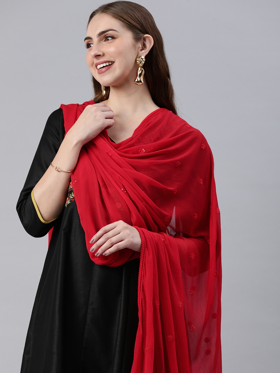 

Rani Saahiba Embroidered Sequinned Dupatta, Red