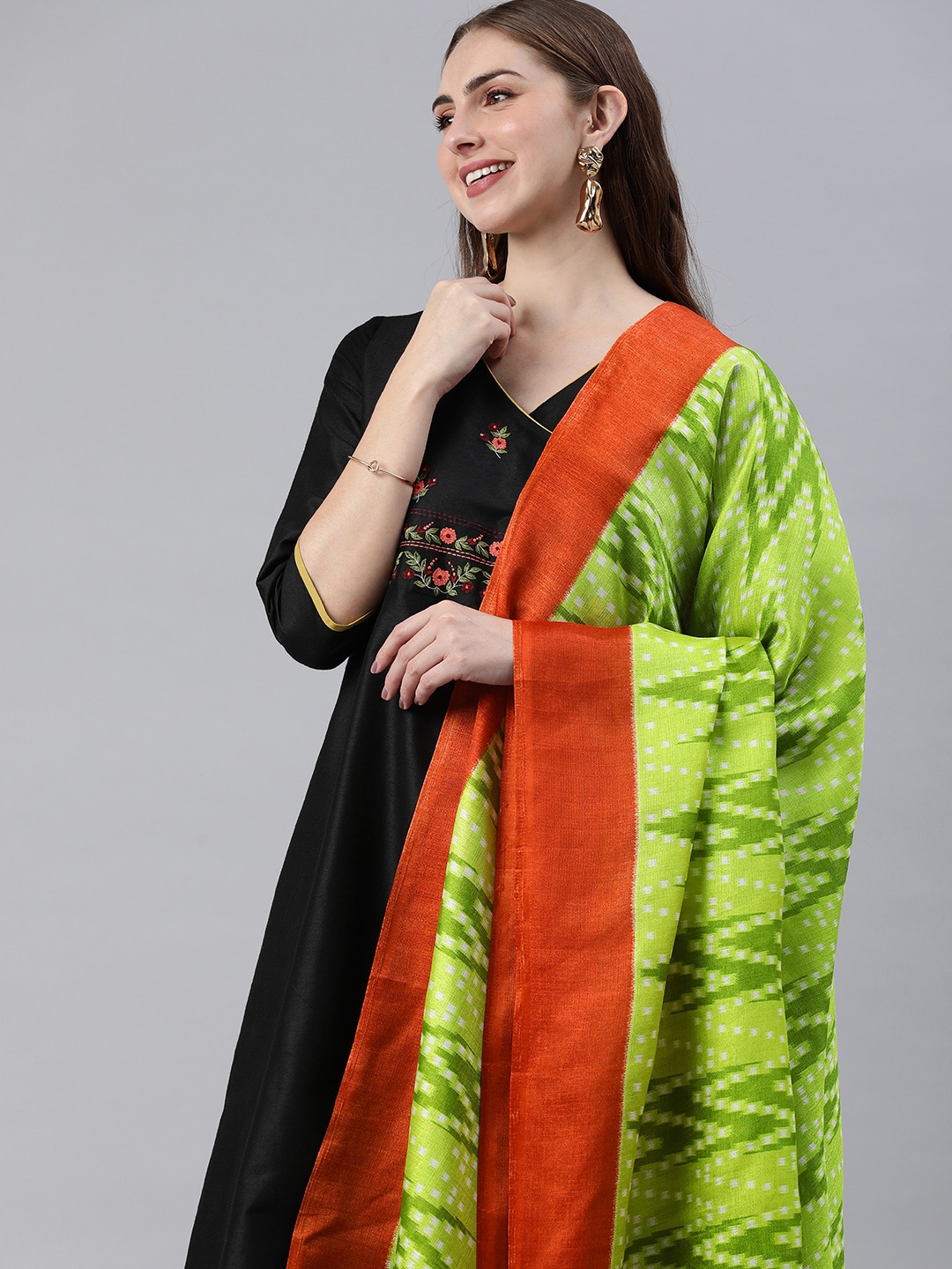 

Rani Saahiba Abstract Printed Ikat Dupatta, Green