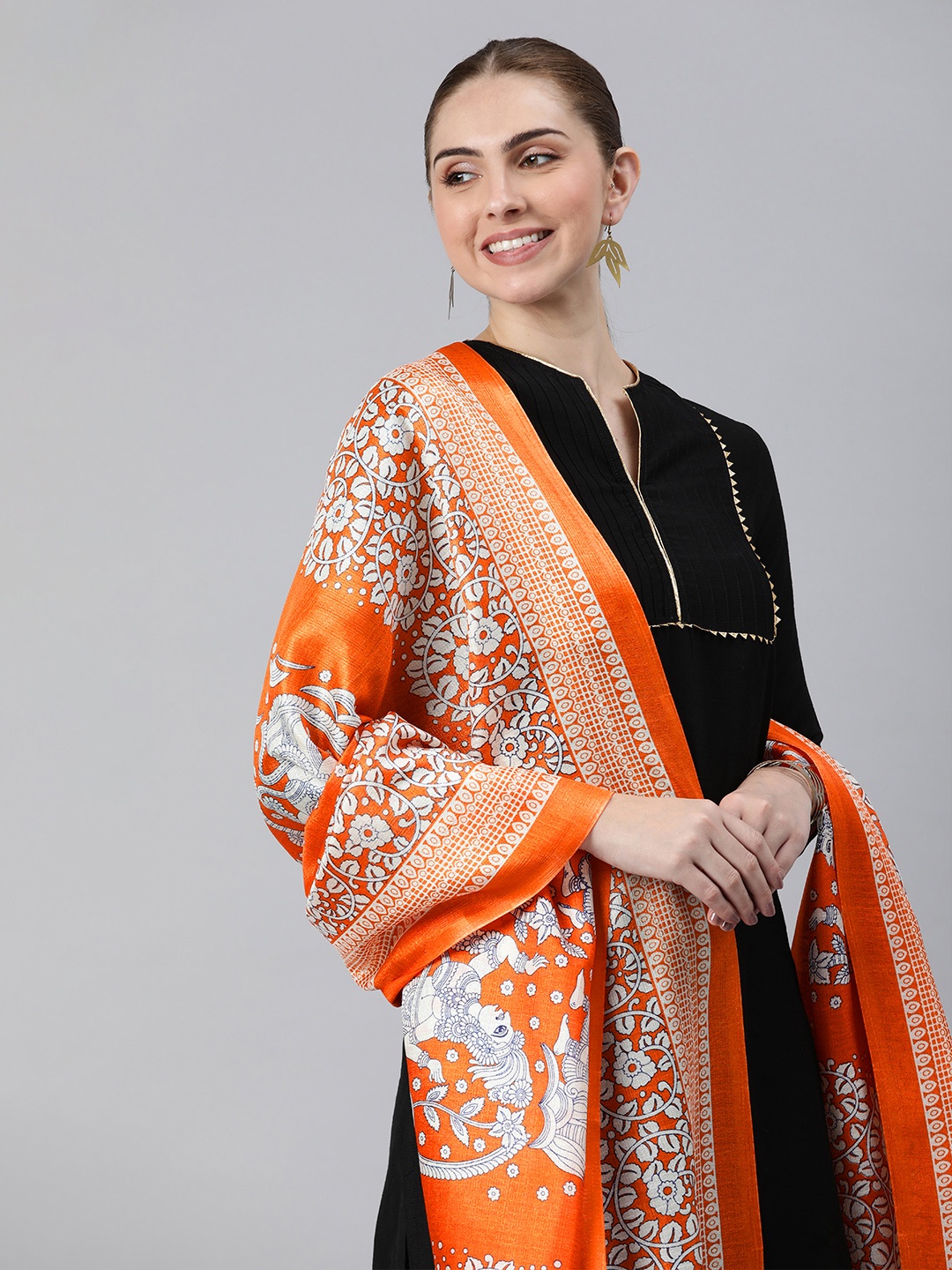 

Rani Saahiba Ethnic Motifs Printed Kalamkari Dupatta, Orange