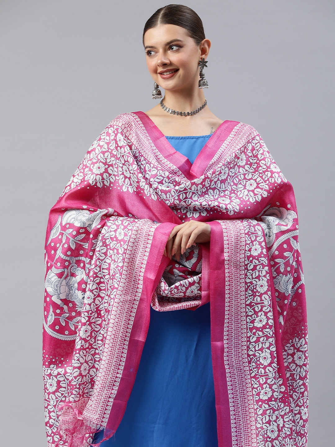 

Rani Saahiba Ethnic Motifs Printed Kalamkari Dupatta, Pink