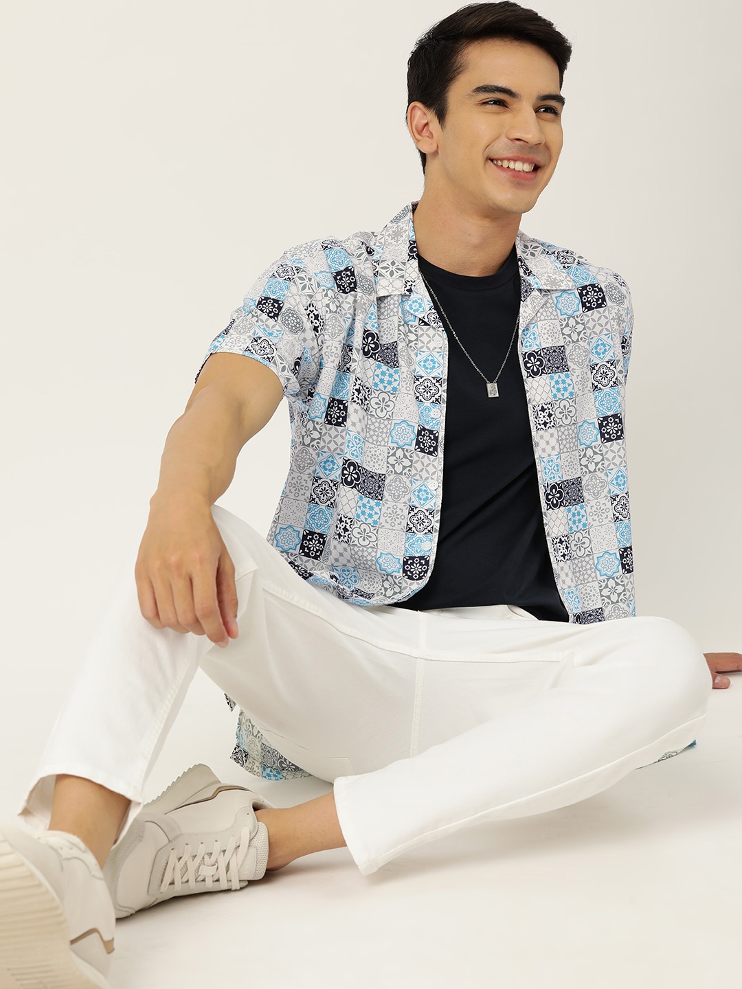

Mast & Harbour Men Printed Casual Shirt, Multi
