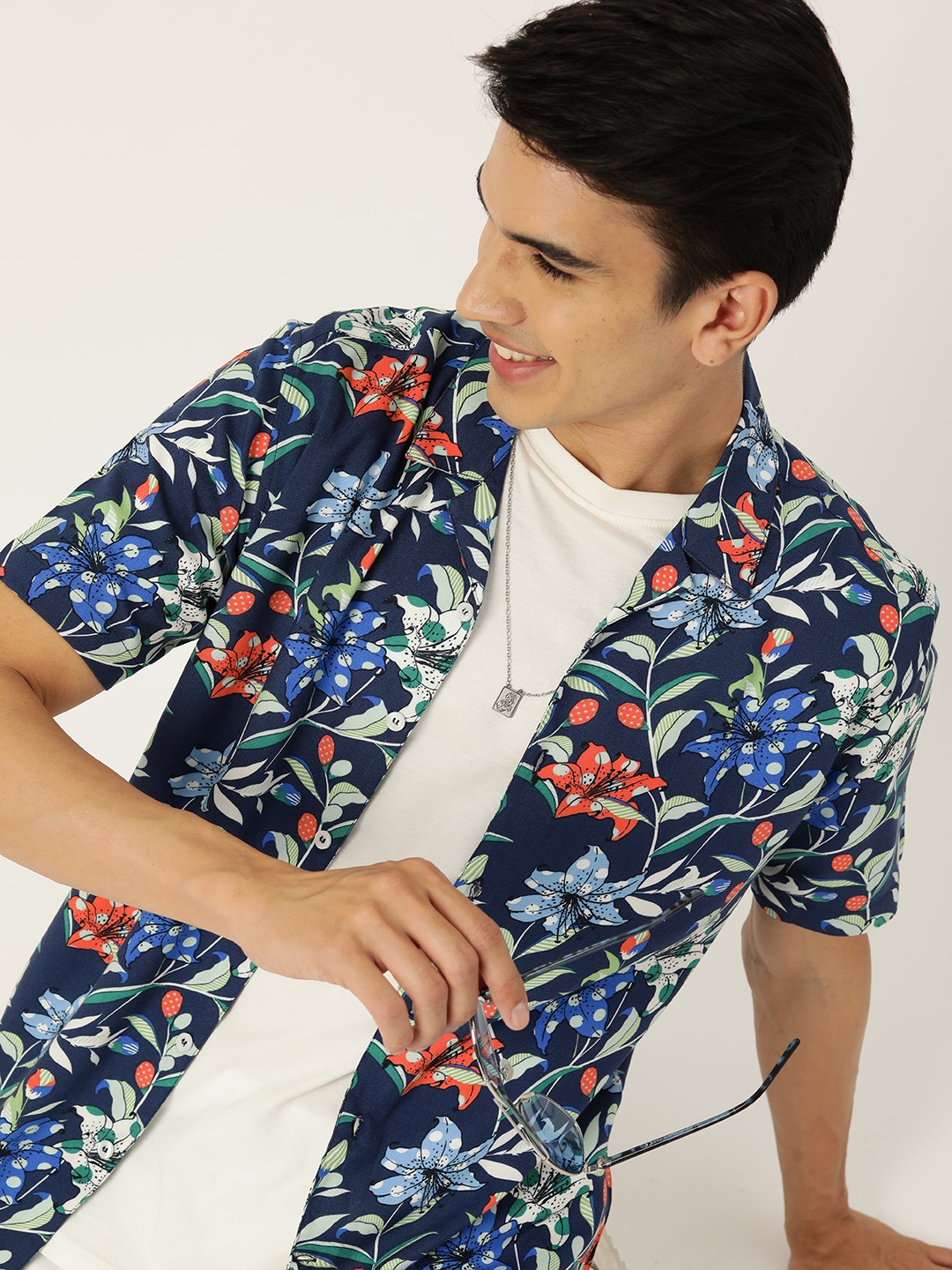 

Mast & Harbour Men Floral Printed Casual Shirt, Multi
