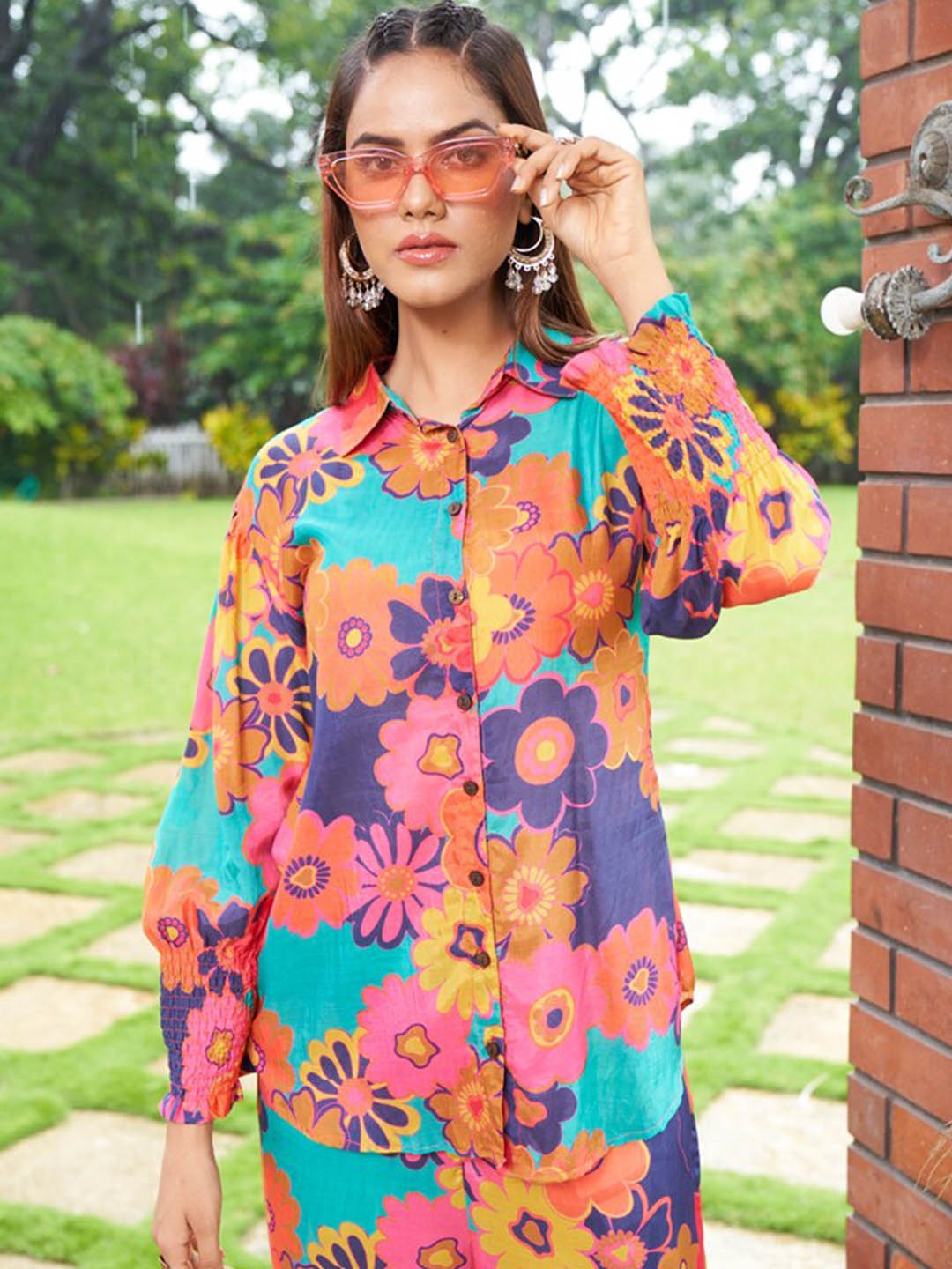 

Amchoor Floral Printed Shirt & Trousers, Peach