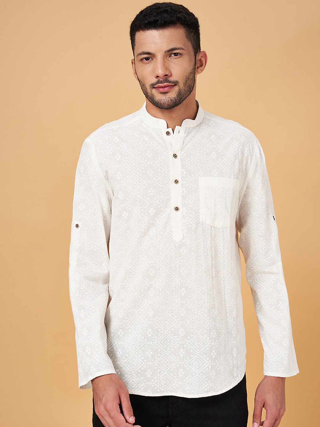 

indus route by Pantaloons Geometric Embroidered Mandarin Collar Straight Cotton Kurta, White