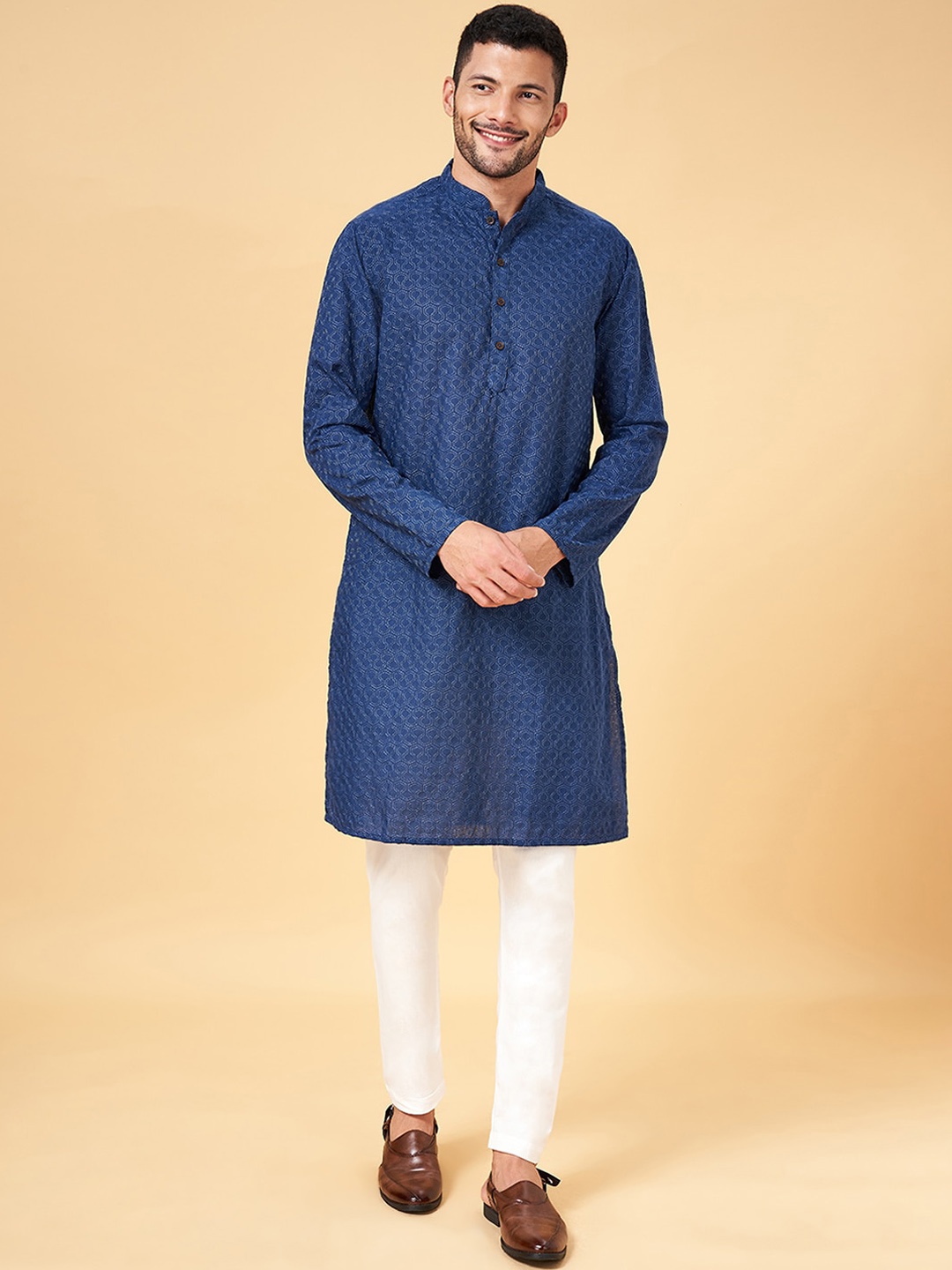 

indus route by Pantaloons Geometric Thread Work Mandarin Collar Regular Kurta, Blue