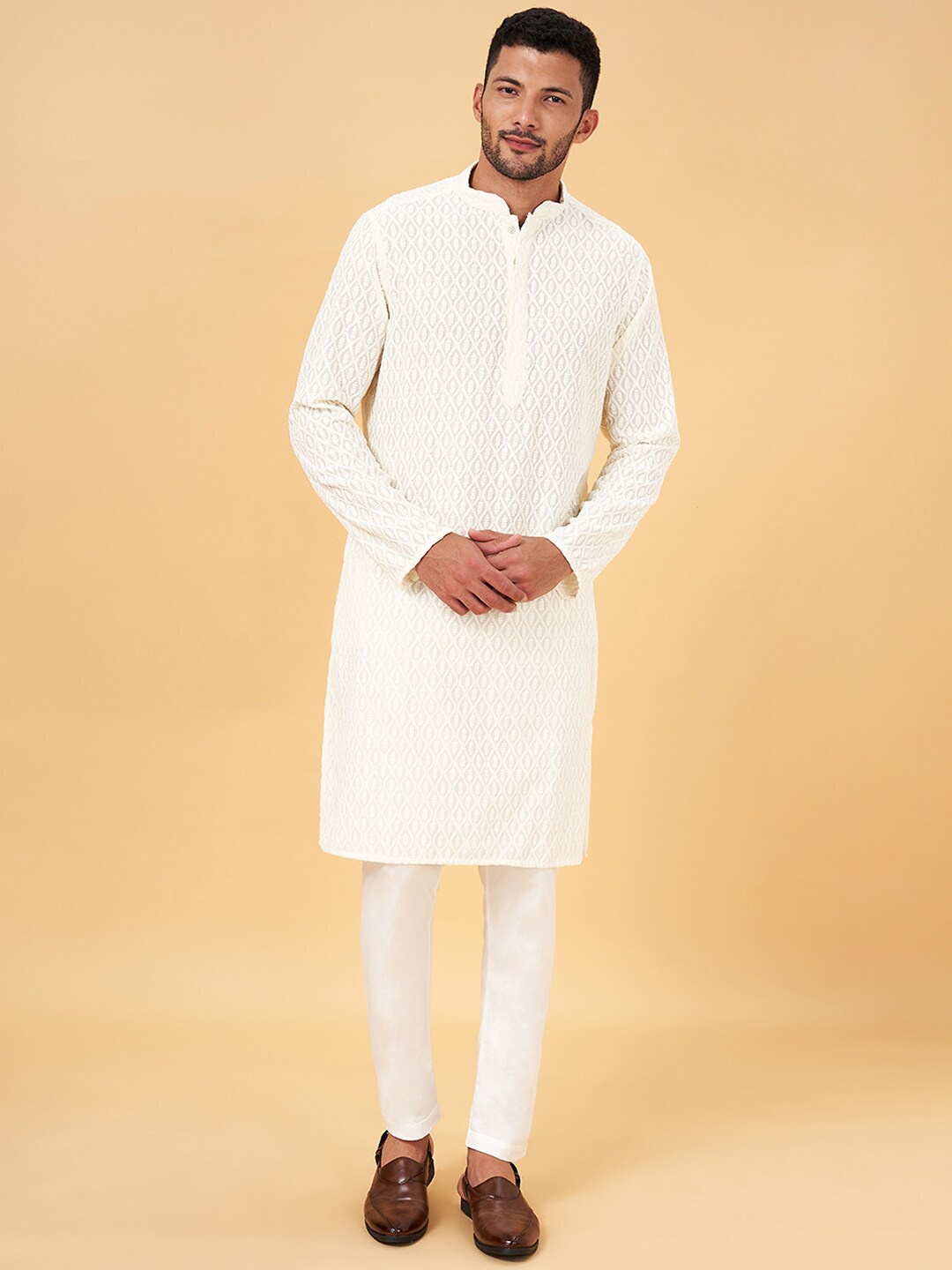 

indus route by Pantaloons Woven Design Mandarin Collar Straight Cotton Kurta, Off white