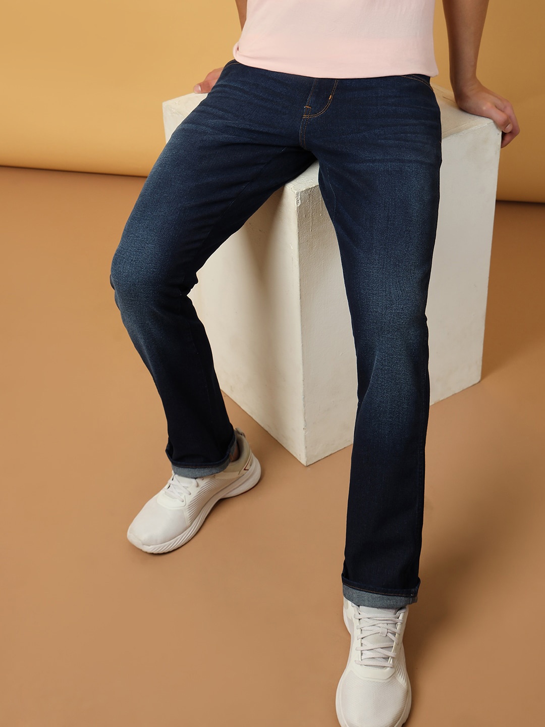 

Wrangler Men Millard Regular Fit Light Fade Stretchable Jeans, Navy blue