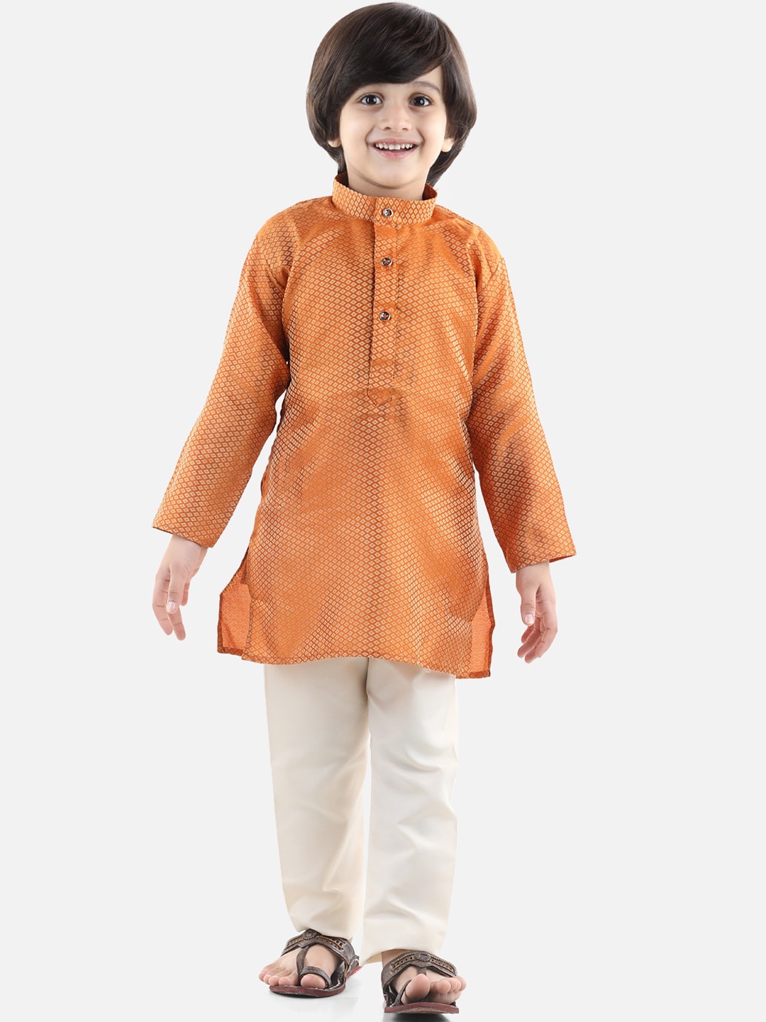 

BownBee Boys Ethnic Motifs Woven Design Mandarin Collar Kurta With Pyjamas, Orange