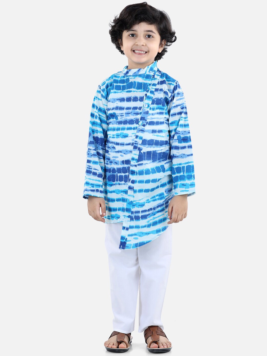 

BownBee Printed Angrakha Pure Cotton Kurta With Pyjamas, Blue