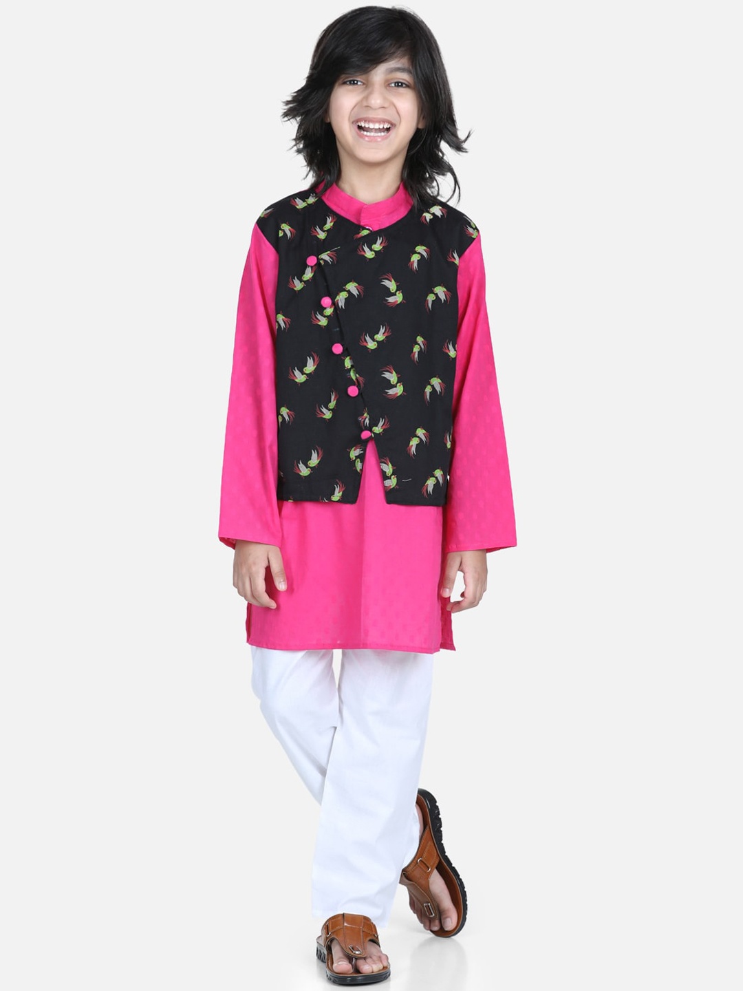 

BownBee Pure Cotton Kurta And Pyjamas With Printed Nehru Jacket, Black