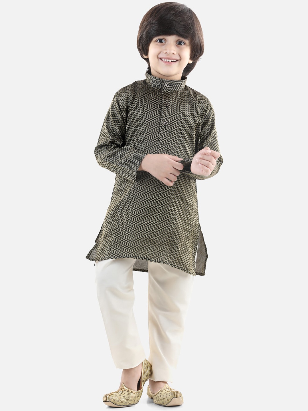 

BownBee Woven Design Regular Kurta With Pyjamas, Black