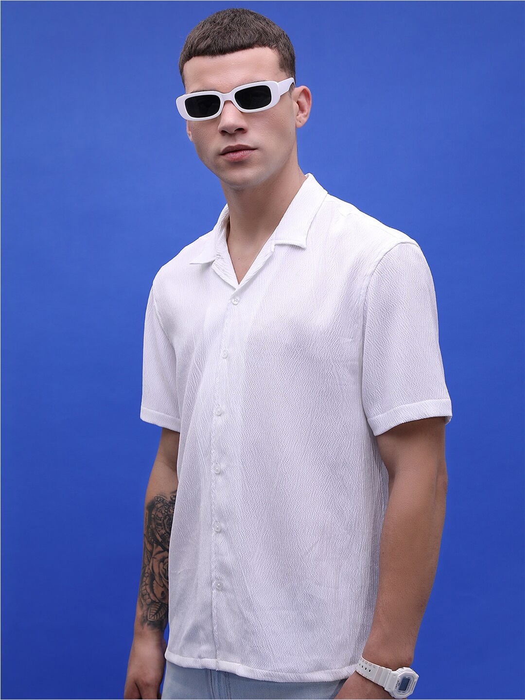 

HIGHLANDER White Men Cuban Collar Drop-Shoulder Sleeves Oversized Casual Shirt