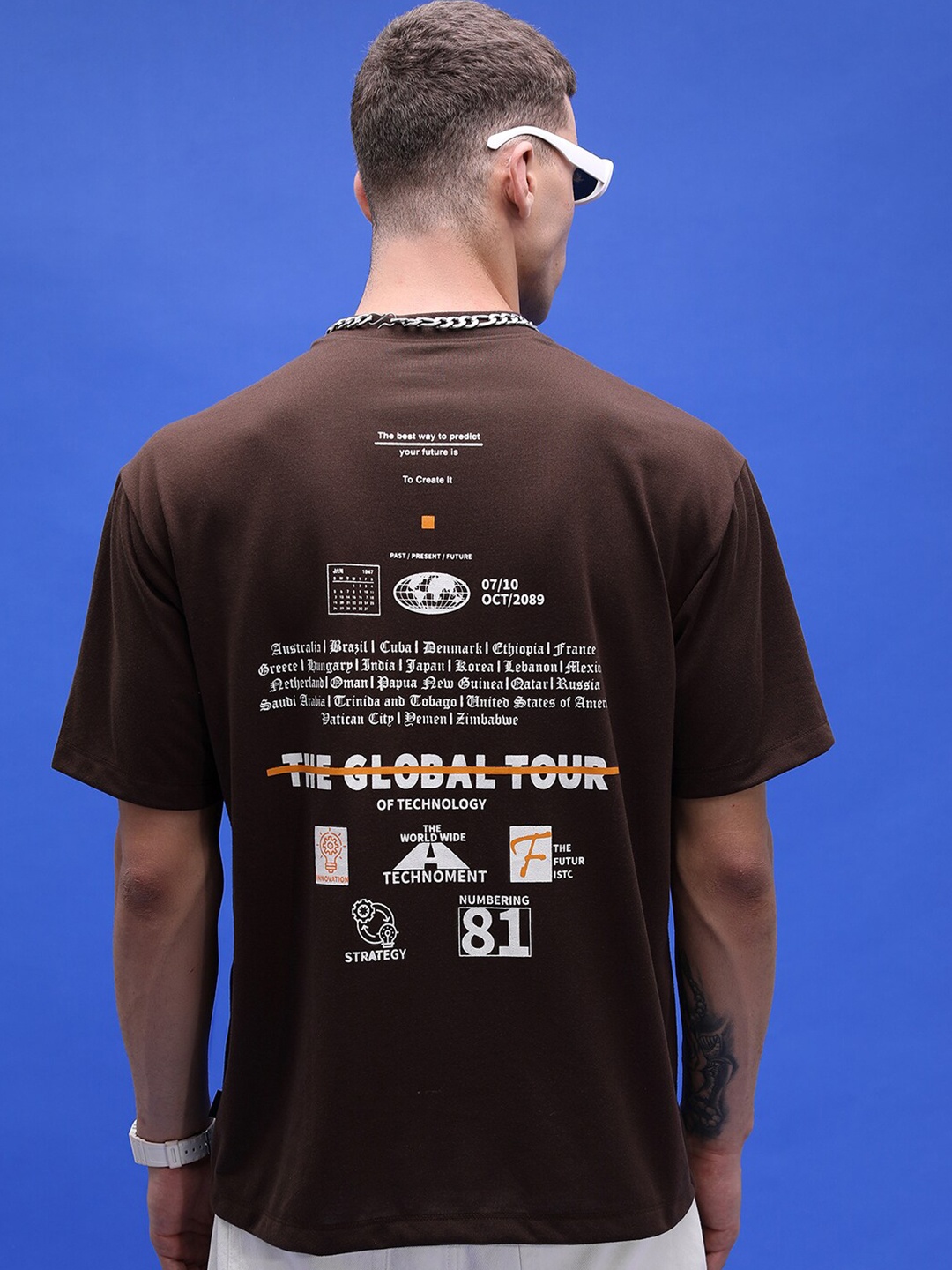 

HIGHLANDER Unisex Typography Printed Drop-Shoulder Oversized T-shirt, Coffee brown