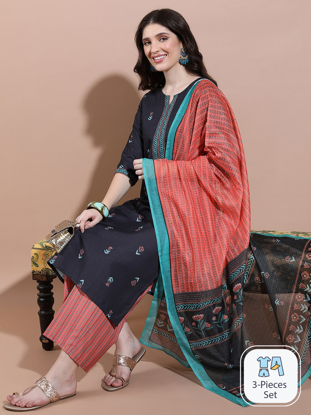 

Vishudh Floral Printed Kurta & Palazzos With Dupatta, Black