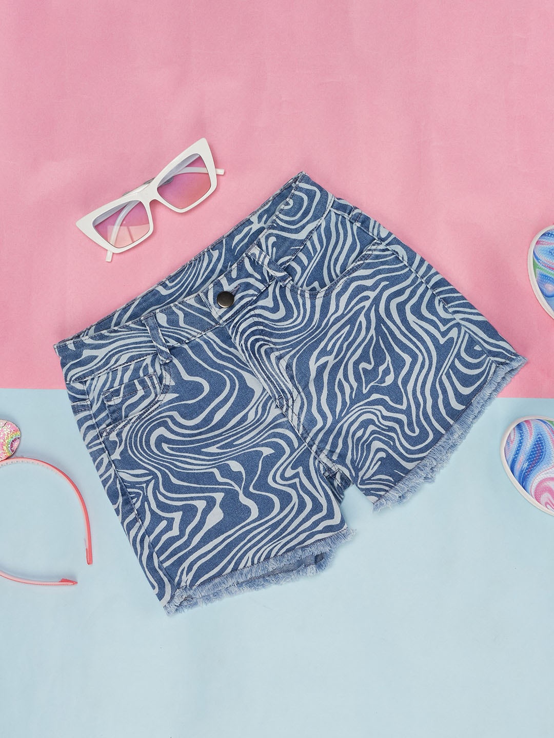 

Pantaloons Junior Girls Abstract Printed Cotton Shorts, Blue