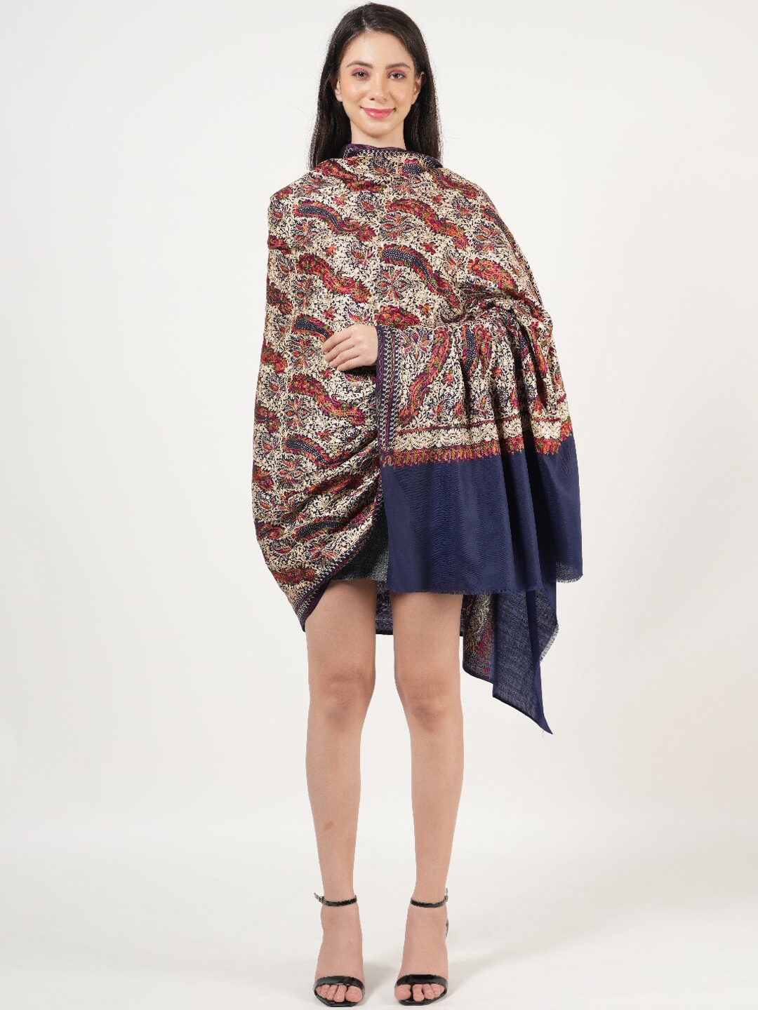 

MUFFLY Floral Embroidered Pure Wool Shawl, Navy blue