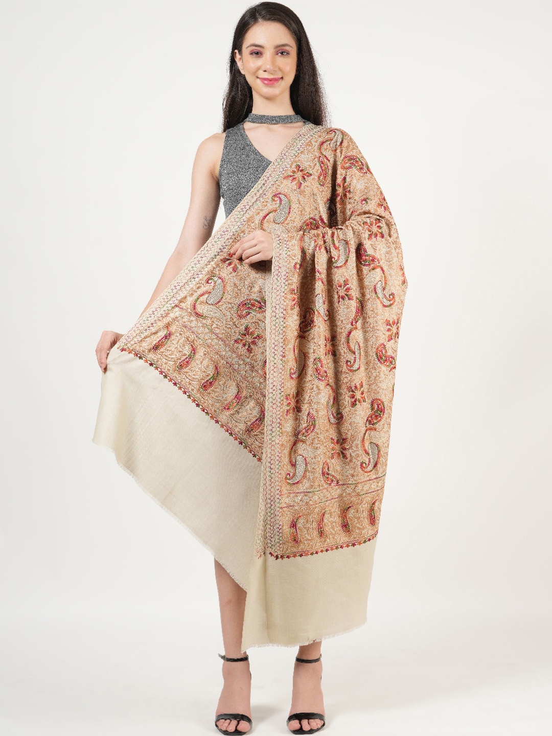 

MUFFLY Paisley Embroidered Woollen Shawl, Cream