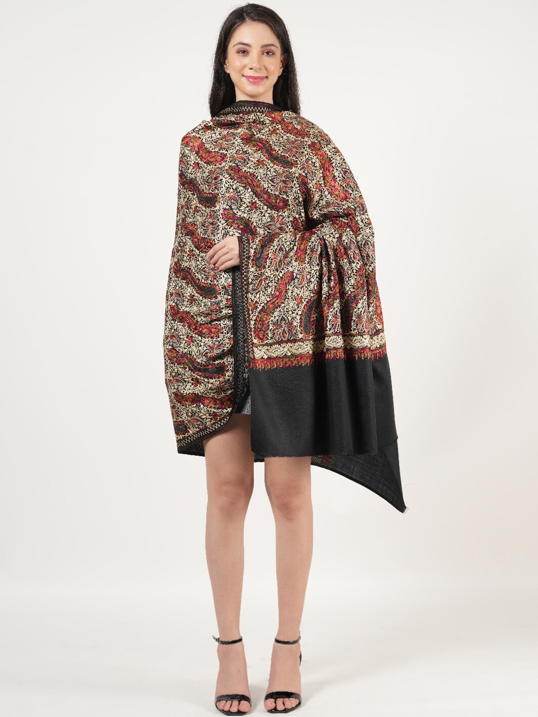 

MUFFLY Floral Embroidered Pure Wool Shawl, Black