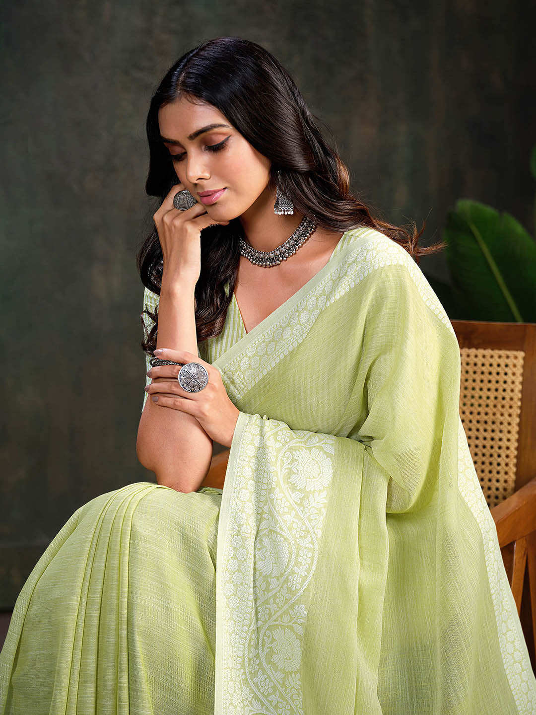 

Sangria Woven Design Border Saree, Green