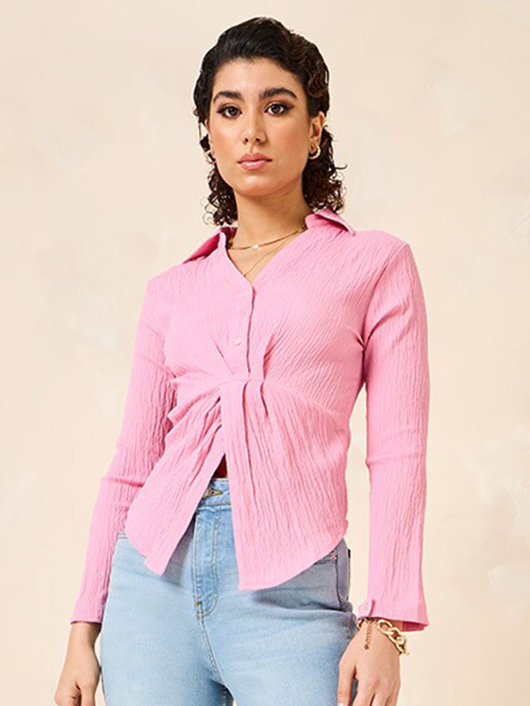 

Styli Asymmetric Hem Twist Knot Textured Shirt, Pink