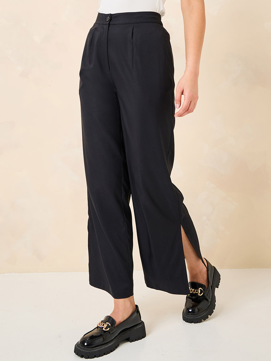 

Styli Women Straight Fit High-Rise Pleated Trousers, Black