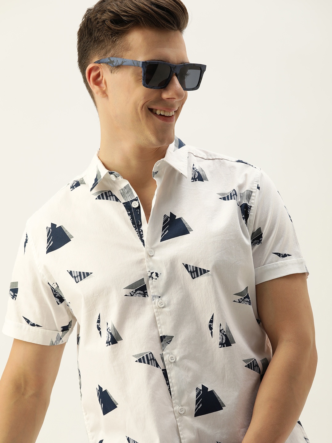 

Mast & Harbour Men Slim Fit Opaque Printed Casual Shirt, White