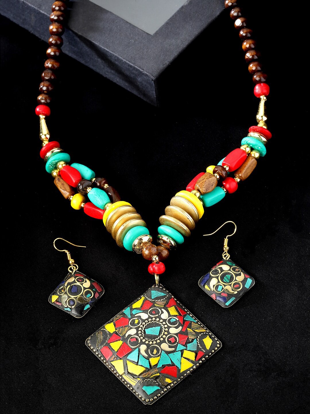 

Shining Diva Gold-Plated Artificial Beads Jewellery Set