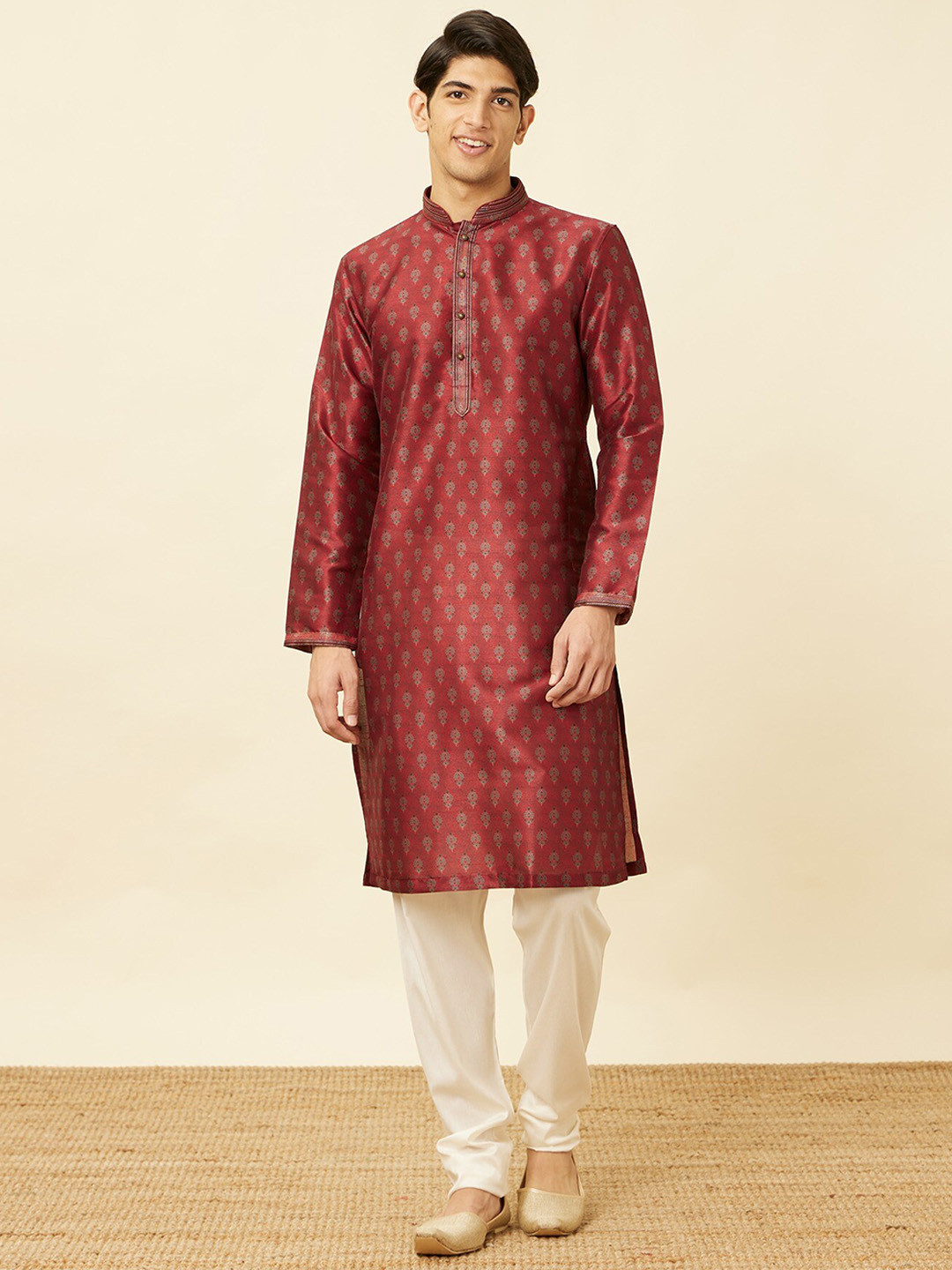 

Manyavar Floral Printed Kurta with Pyjamas, Maroon