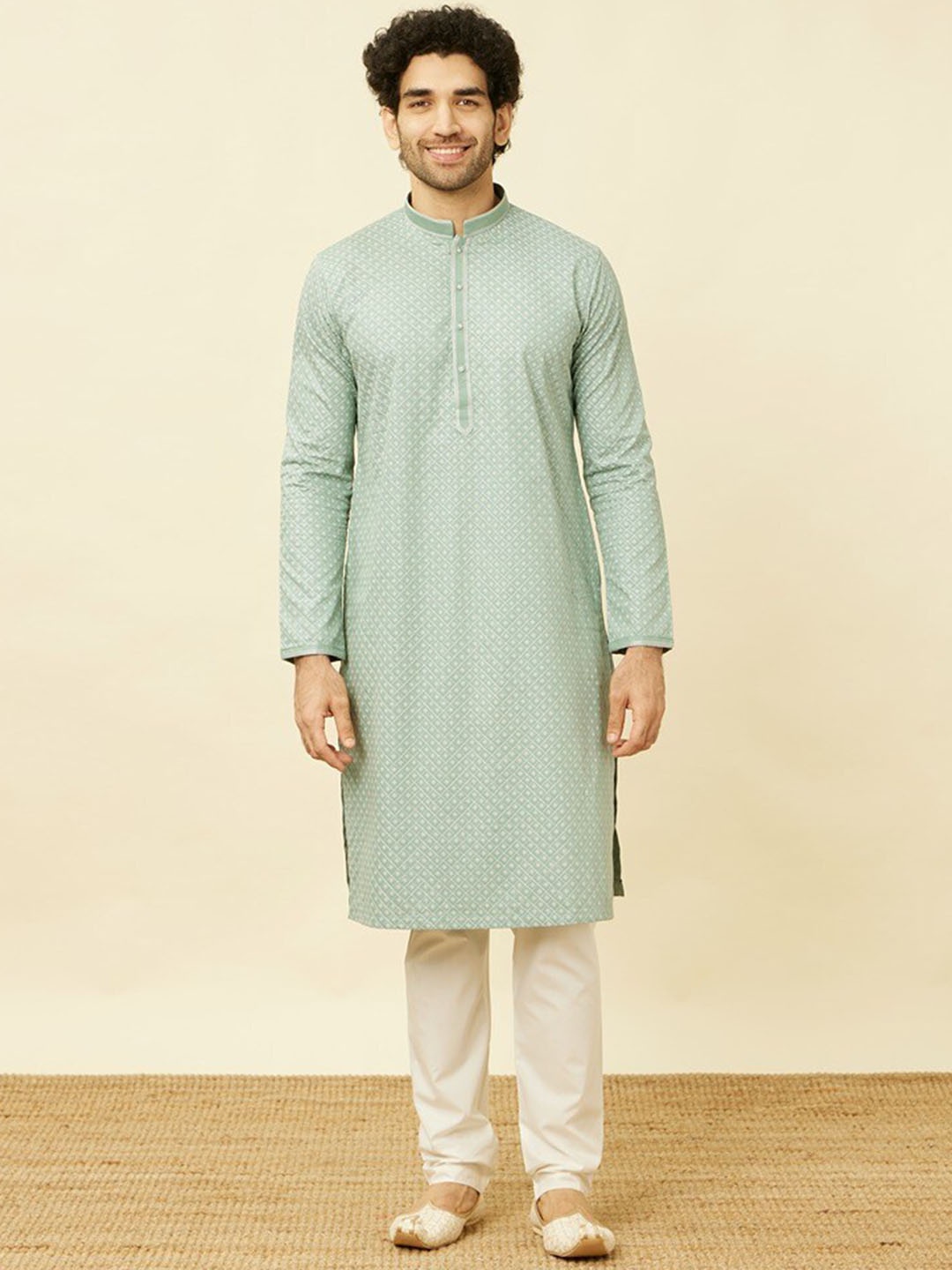 

Manyavar Ethnic Motifs Printed Mandarin Collar Thread Work Pure Cotton Kurta & Pyjamas, Green