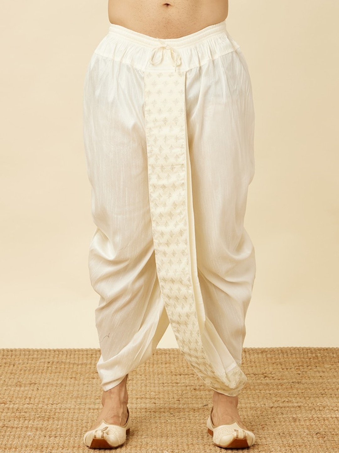 

Manyavar Men Mid-Rise Dhoti, Cream