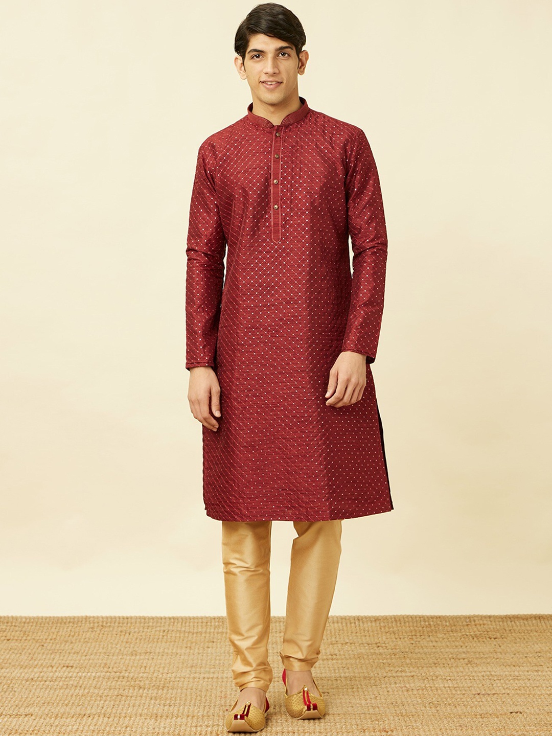 

Manyavar Ethnic Motifs Embroidered Sequinned Kurta with Pyjamas, Maroon