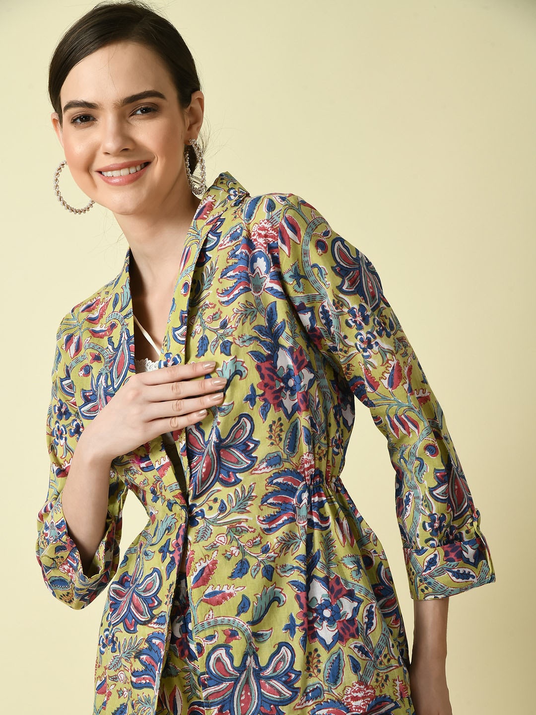 

DressBerry Floral Printed Single Breasted Blazers, Green