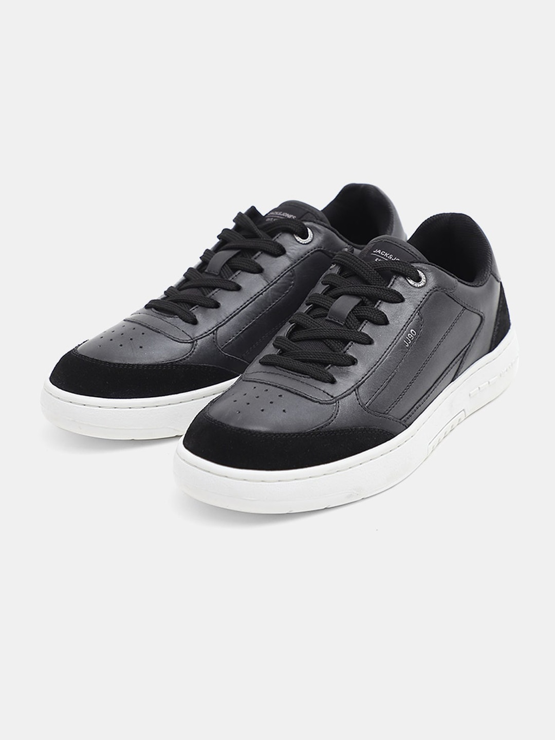 

Jack & Jones Men Contrast Sole Leather Sneakers, Black