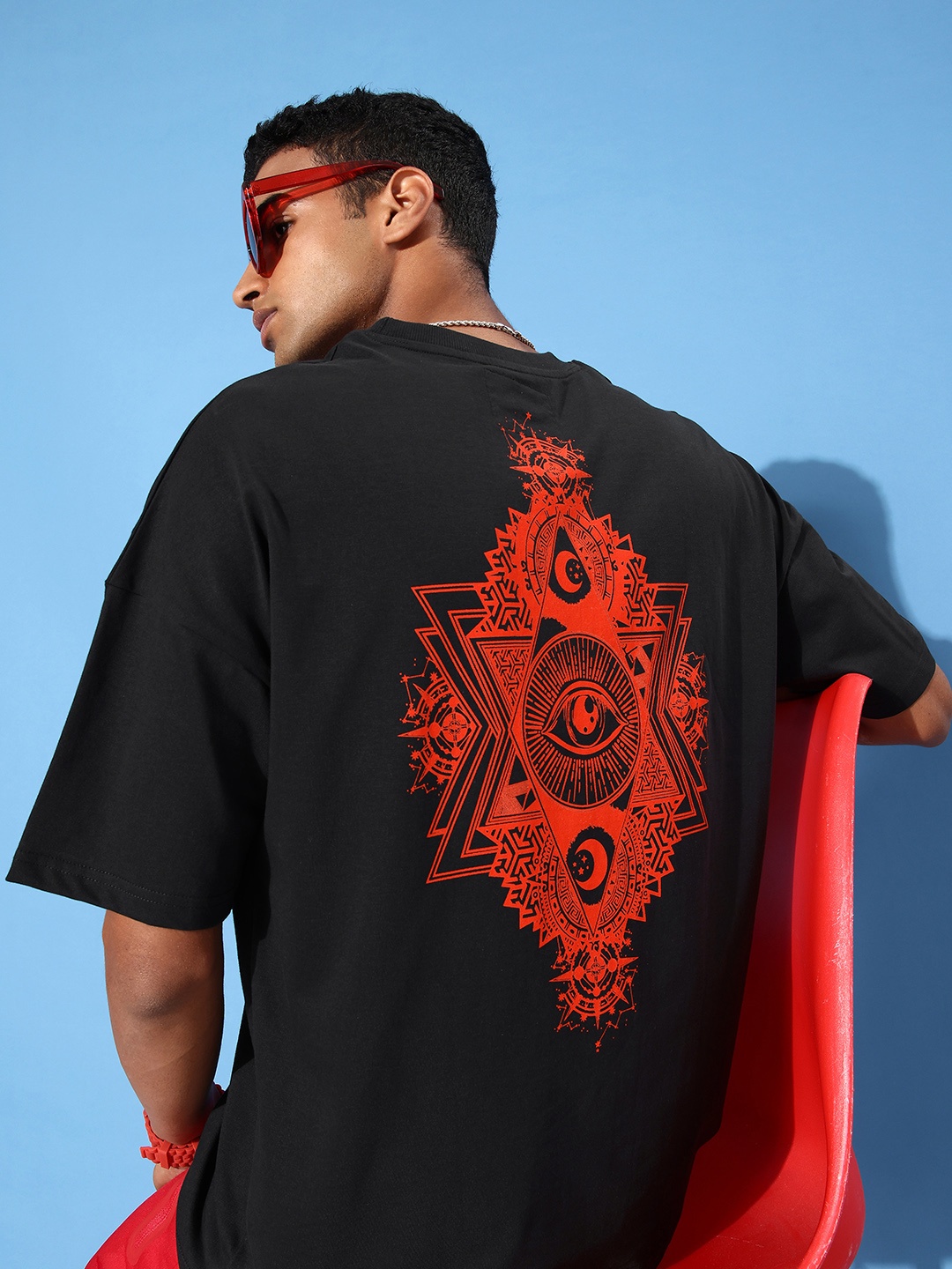 Stormborn Men Printed Pure Cotton Oversized Drop-Shoulder T-shirt, Black