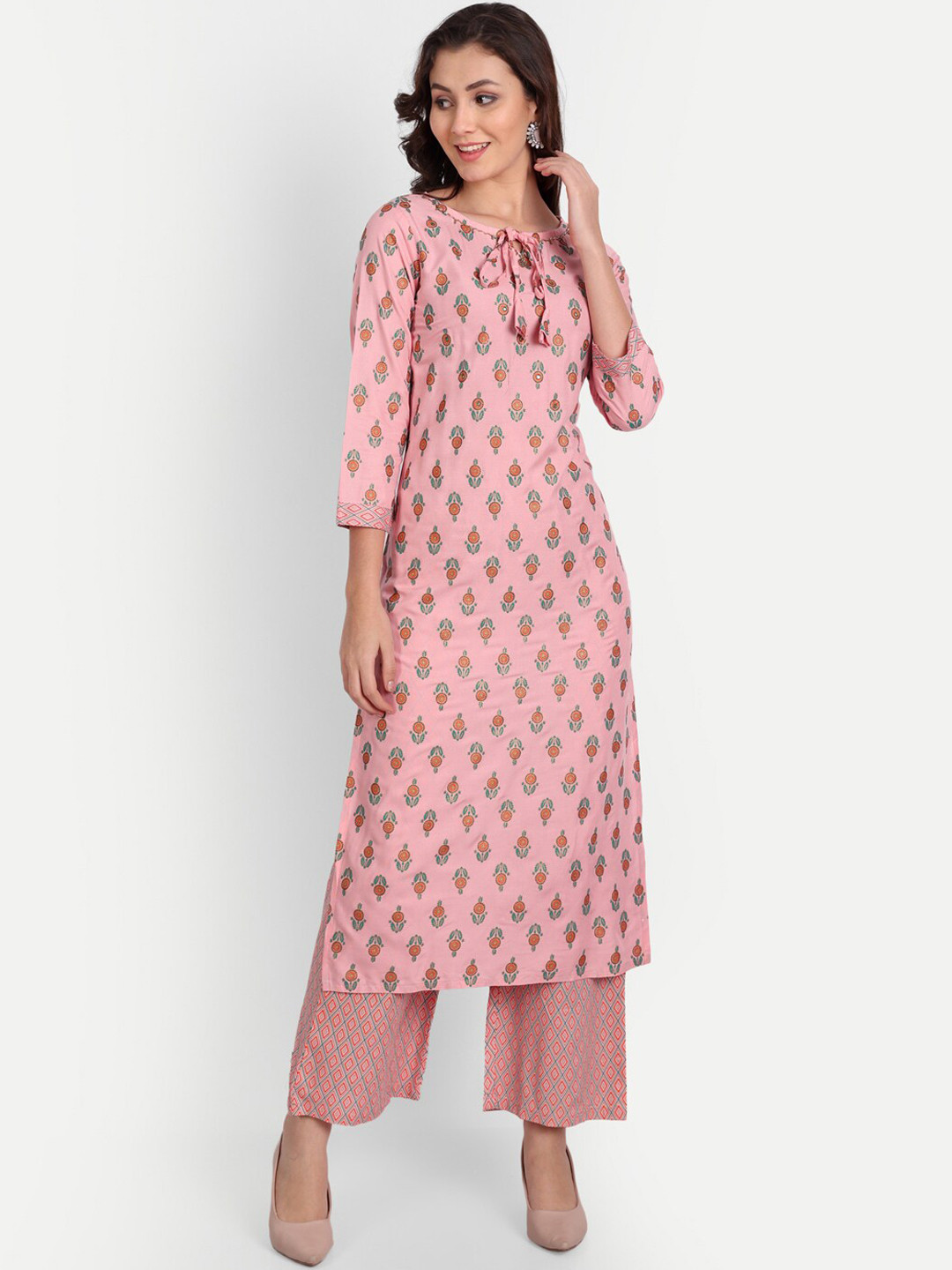 

TREND ME Floral Printed Kurta with Palazzos, Peach