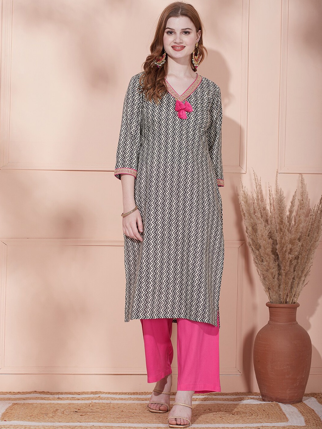 

FASHOR Chevron Printed Straight Pure Cotton Kurta with Palazzos, Grey